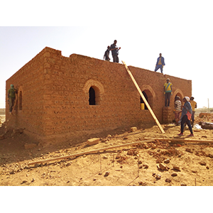 building site - Case de santé Mboloyel