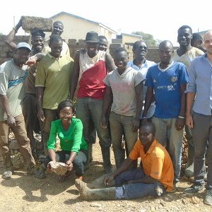 AVN Ghana et les maçons en charge du chantier