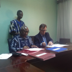 Signature de la convention de partenariat avec la Mairie de (...)